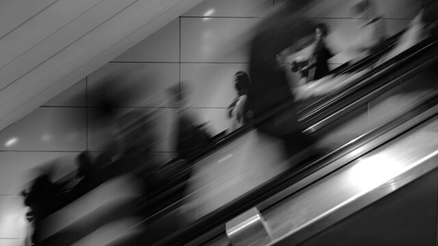 مول Brackets التجمع الخامس