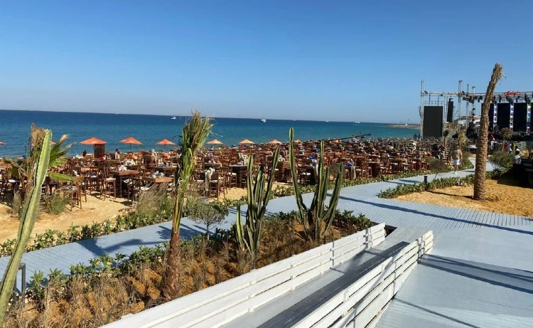 المناظر الخلابة التى تحوط بـ شاليهات جبال العين السخنة