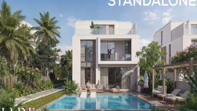 فيلا فى افيستا الباتيو جادي العاصمة الادارية بحمام سباحة وحديقة خاصة