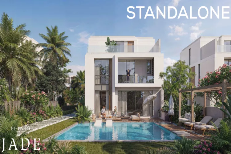 فيلا فى افيستا الباتيو جادي العاصمة الادارية بحمام سباحة وحديقة خاصة